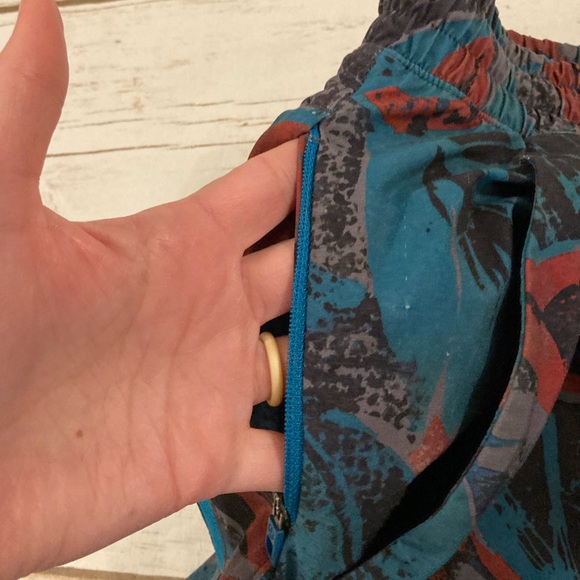 Lululemon Pace Breaker Short 9" *Linerless Tropical Shadow Shark Teal Multi Med - Picture 12 of 15